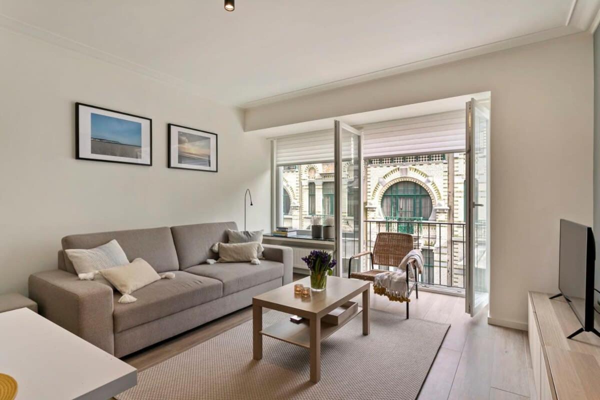 Spacious Apt Near The Beach In The Heart Of The Lively Ostend City Center Exterior foto